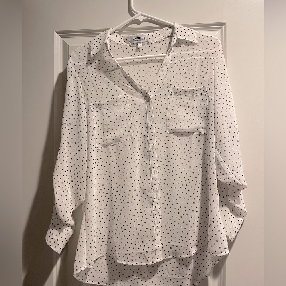 Express button down Portofino blouse. EUC. Size Med